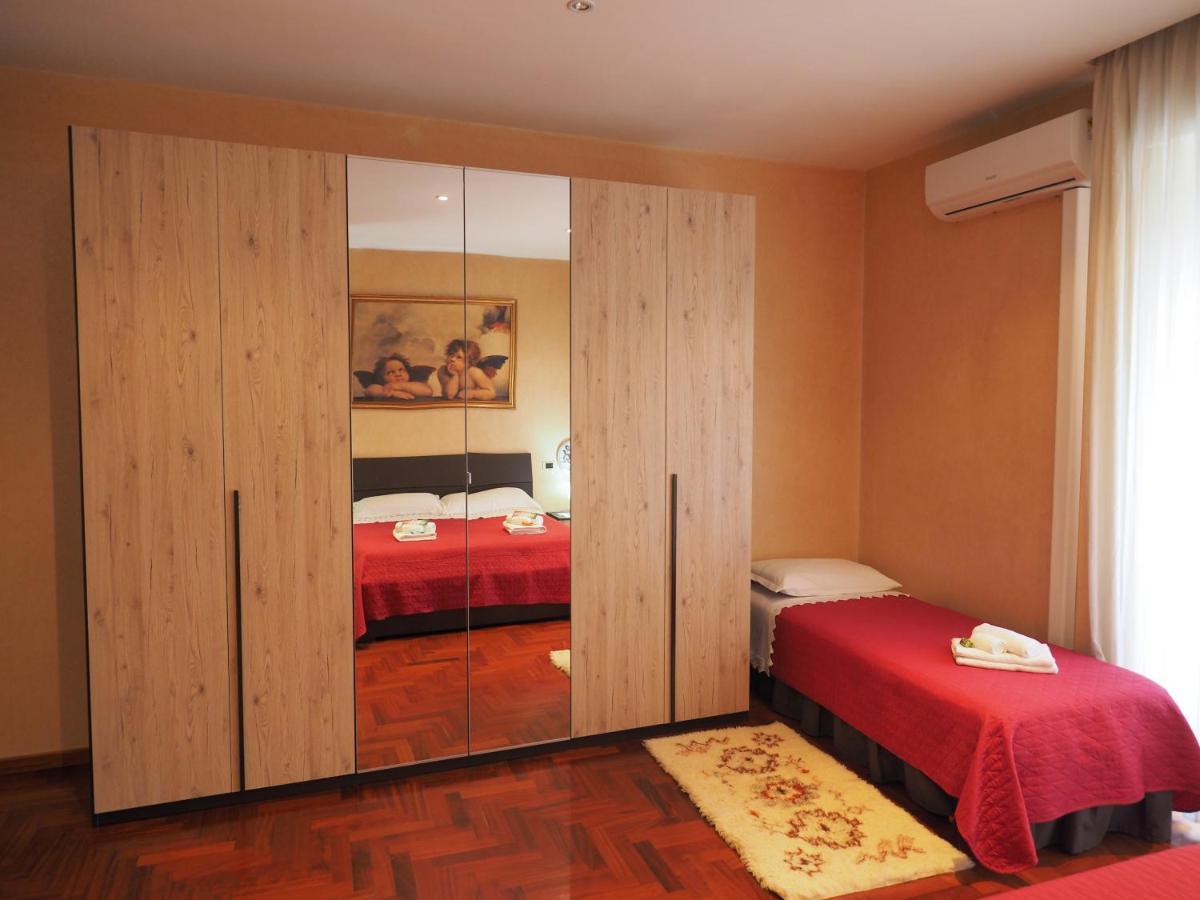 Rosaroll70 Vila Nápoles Exterior foto